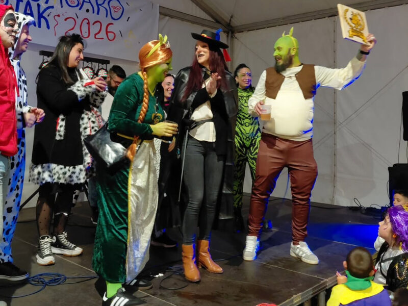 Ganadores del concurso de disfraces